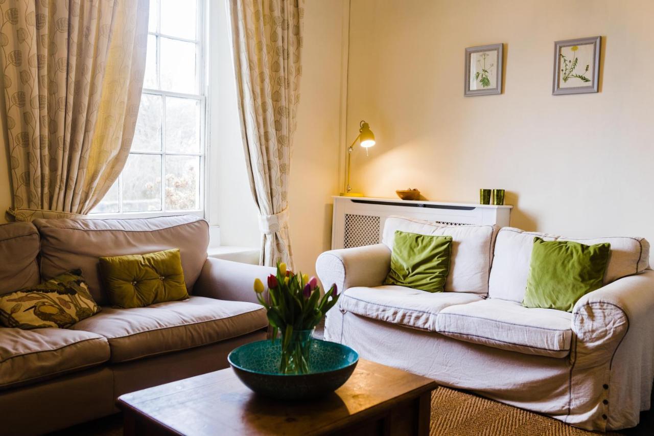 May Tree Cottage Manorbier 5 Mins From The Beach Sleeps 4 ภายนอก รูปภาพ