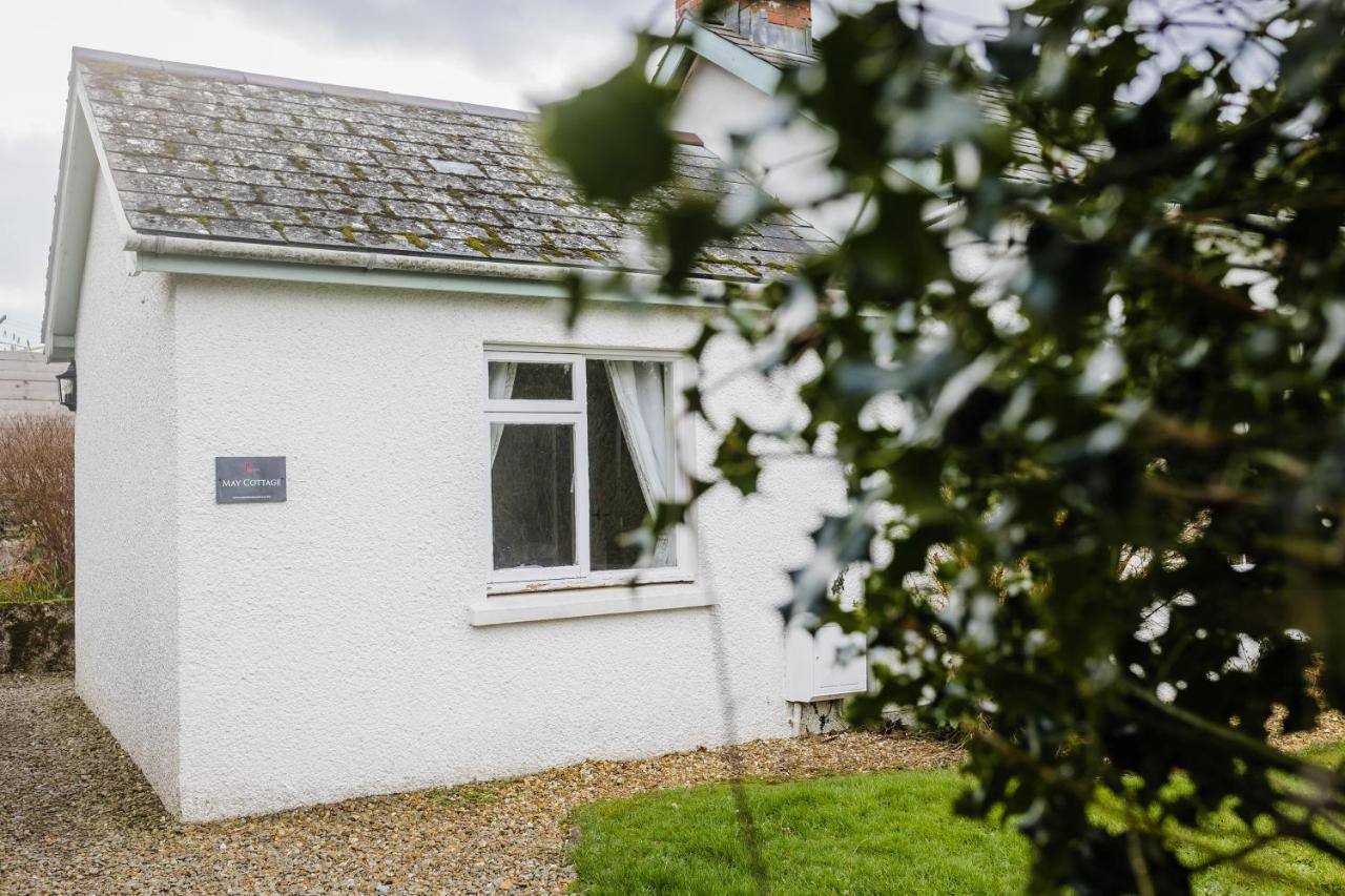 May Tree Cottage Manorbier 5 Mins From The Beach Sleeps 4 ภายนอก รูปภาพ